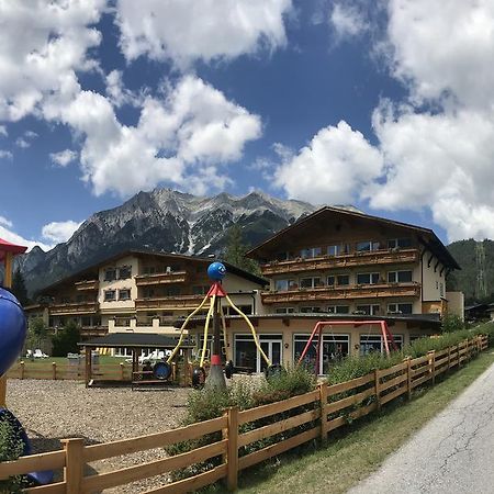 Kinderhotel Laerchenhof Обштайг Экстерьер фото