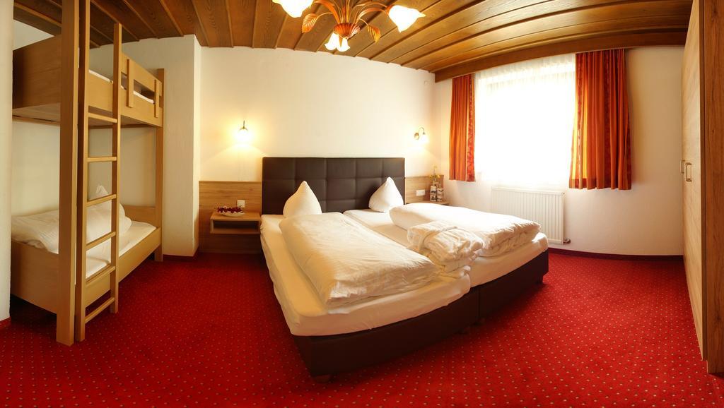 Kinderhotel Laerchenhof Обштайг Номер фото